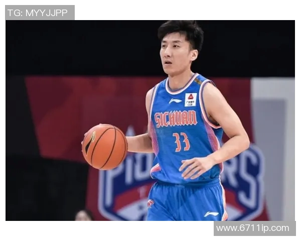 韩硕：从篮球场上的新星到职业生涯的多重转折与成长之路